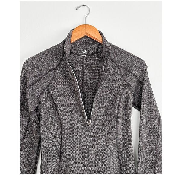 Lululemon Run: U-Turn Pullover Jacket in Herringbone Gray and Black 1/4 Zip - Picture 4 of 11
